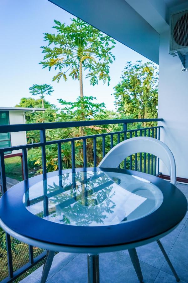 Lynn'S Getaway Hotel Apia Kültér fotó