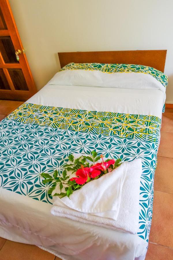 Lynn'S Getaway Hotel Apia Kültér fotó