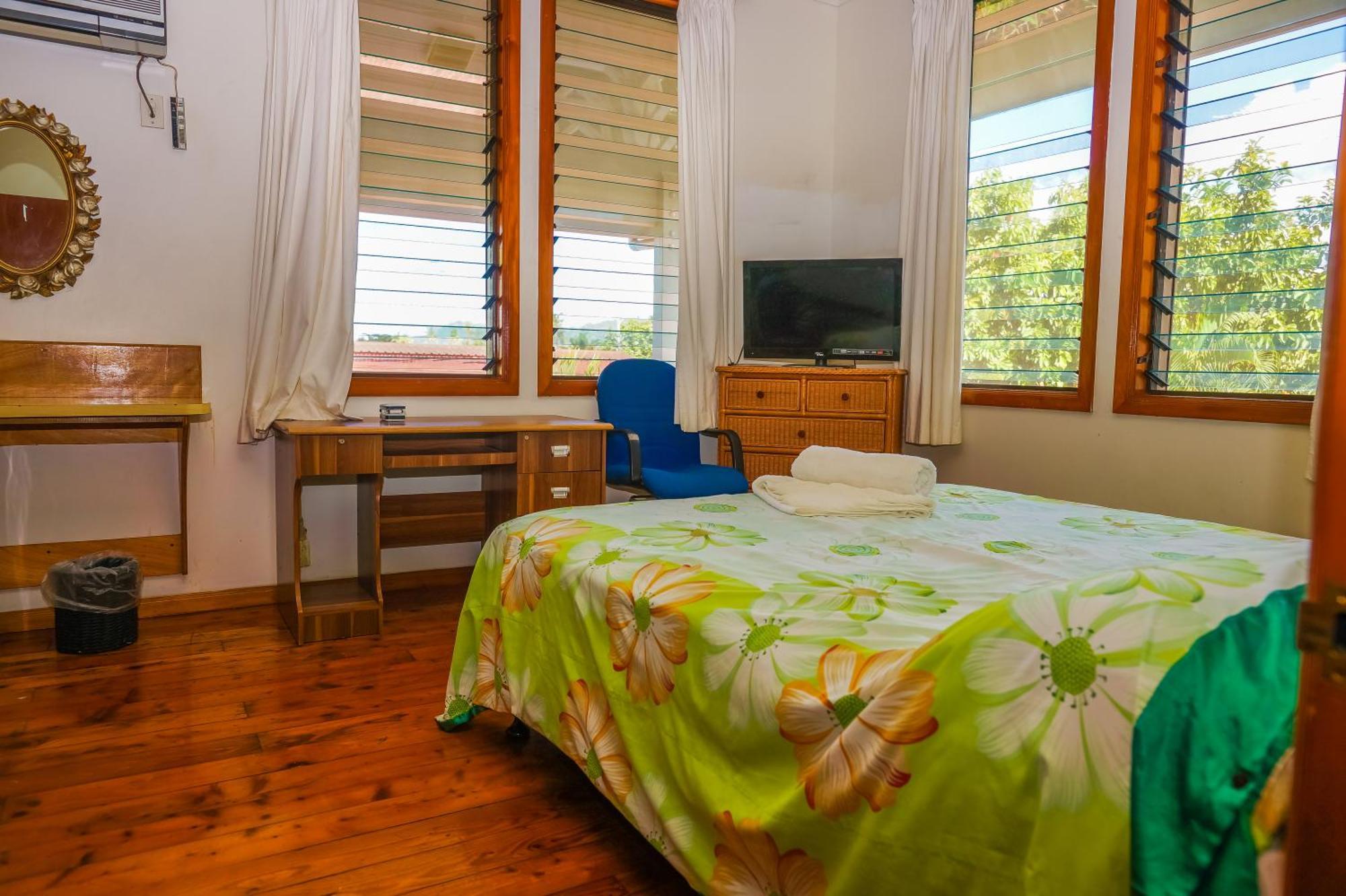 Lynn'S Getaway Hotel Apia Kültér fotó