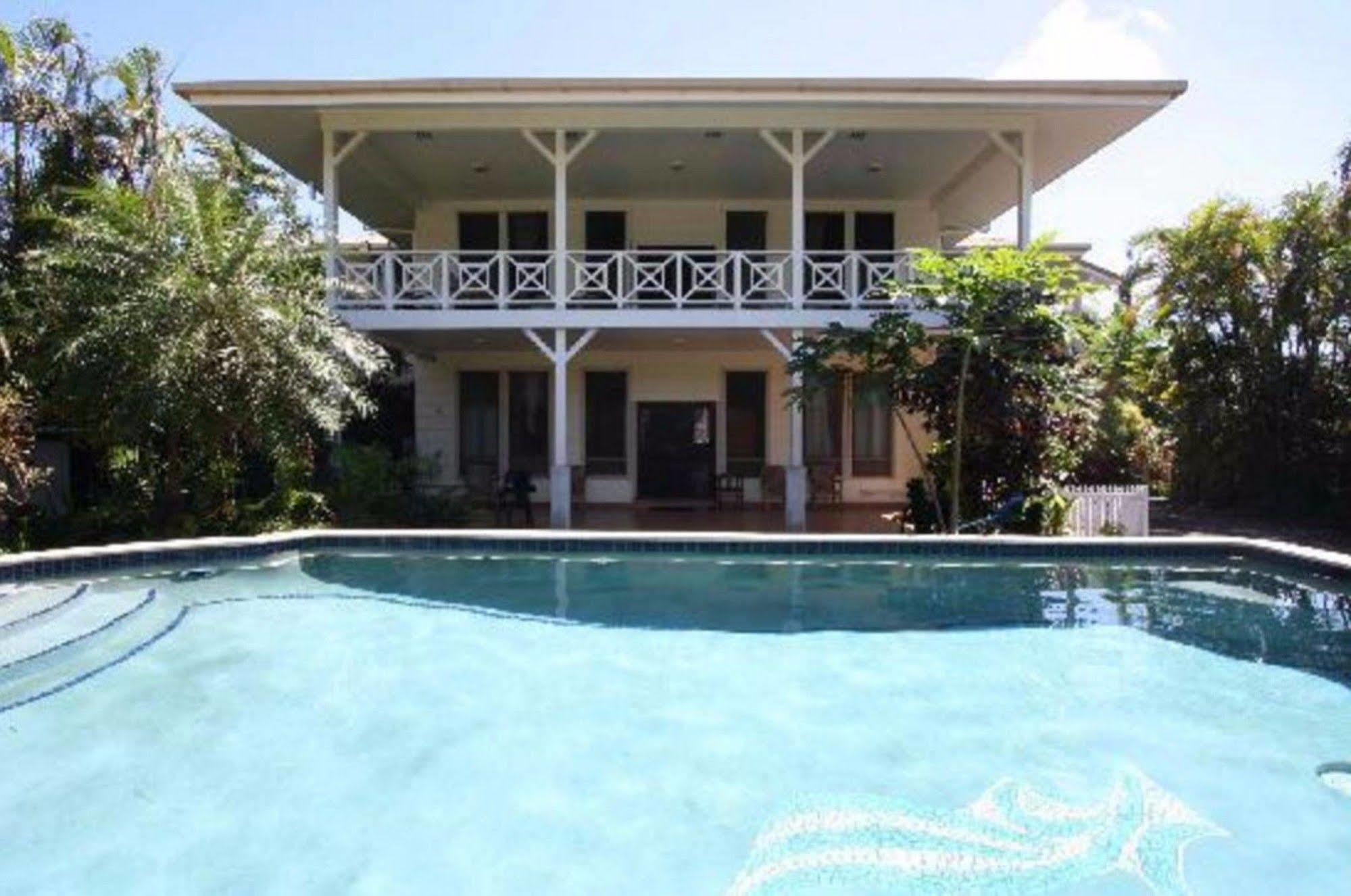 Lynn'S Getaway Hotel Apia Kültér fotó