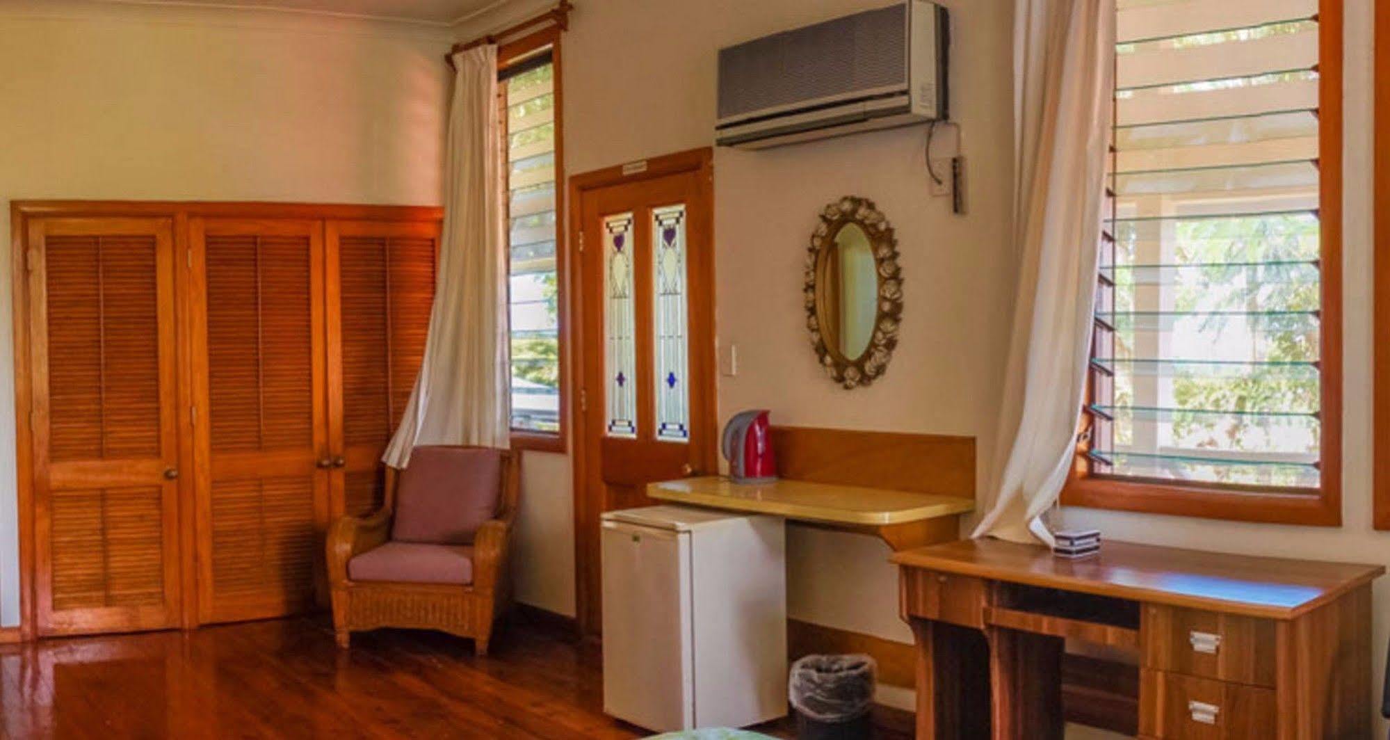 Lynn'S Getaway Hotel Apia Kültér fotó